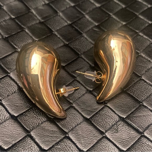 Chunky 18K Gold Plated Earrings Hypoallergenic Lightweight Water Drop - Picture 3 of 6